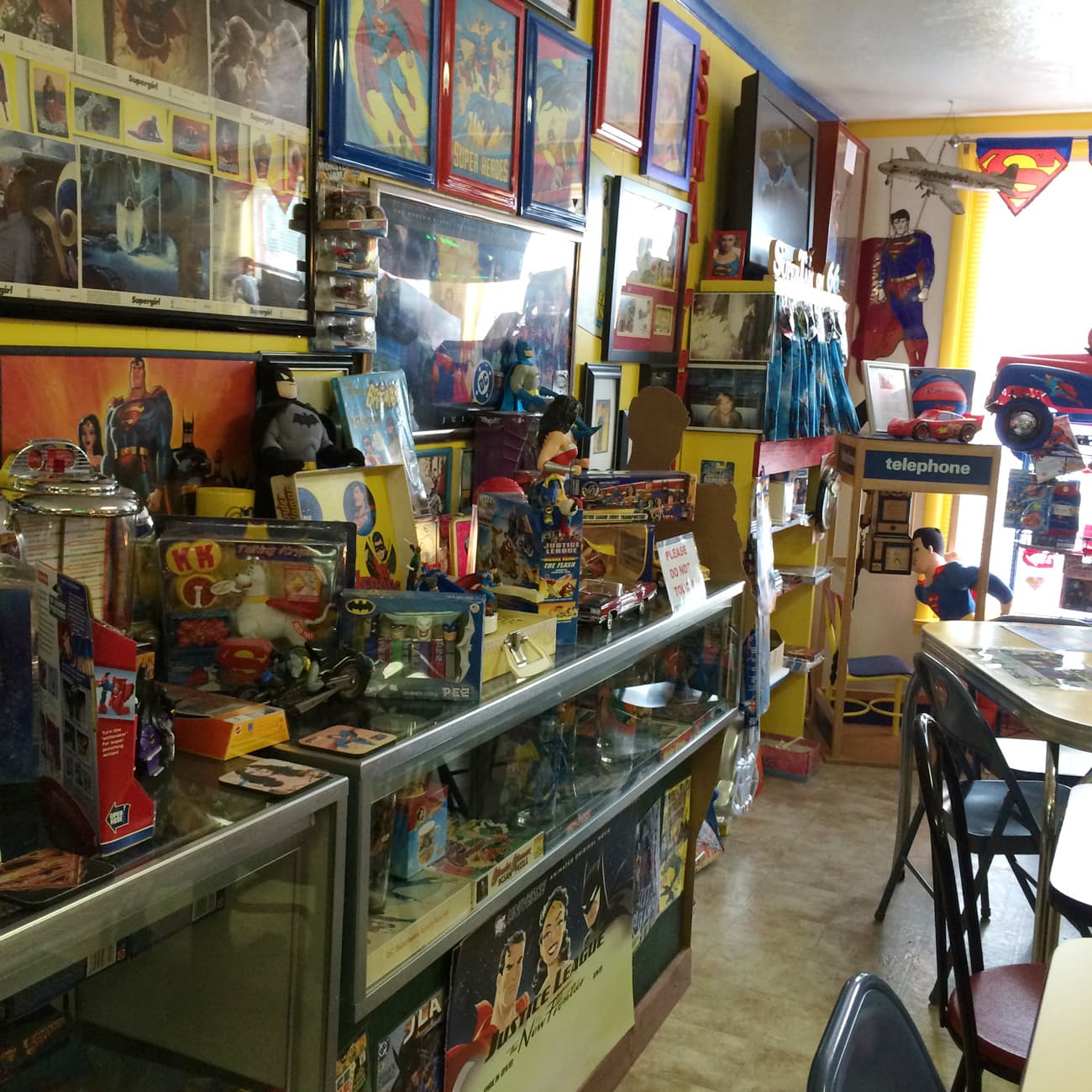 Superman themed ice cream parlor near joplin, mo