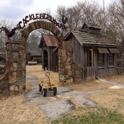 How to visit red oak, mo | missouri ghost town turned art gallery