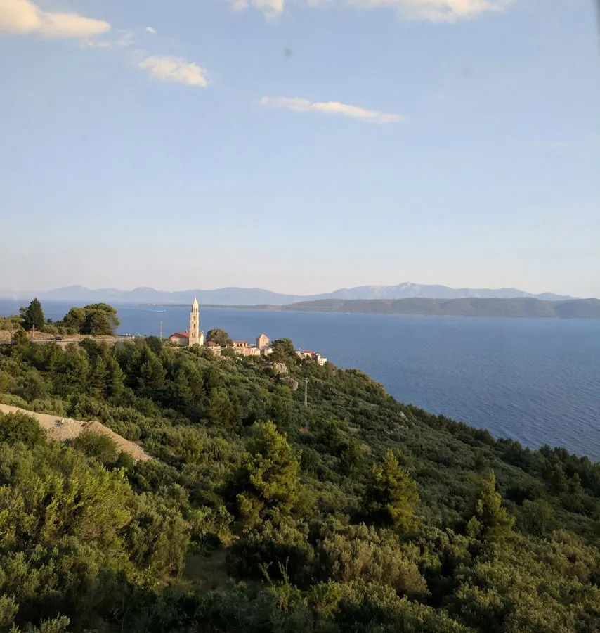 Hh bus solo bus. Split to mostar. Bosnia 7