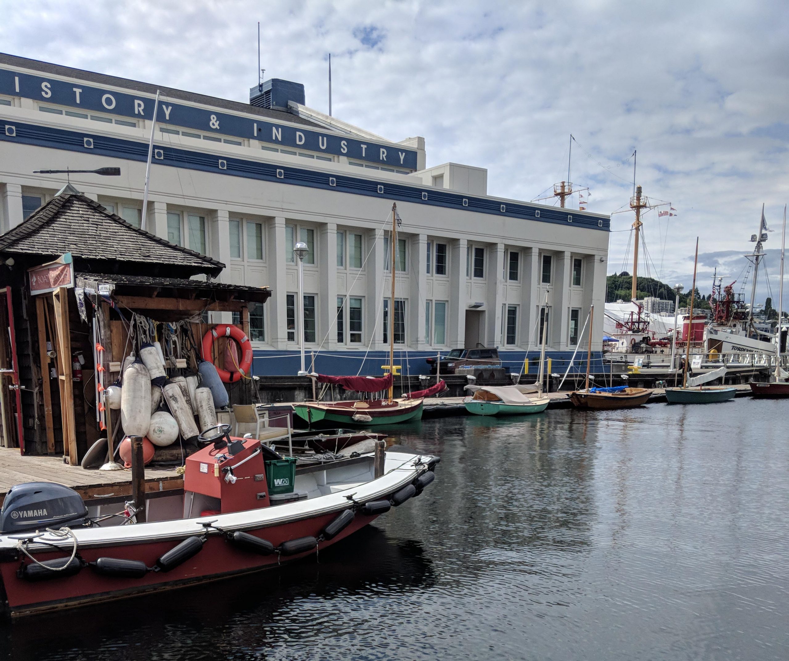 South lake union's center for wooden boats