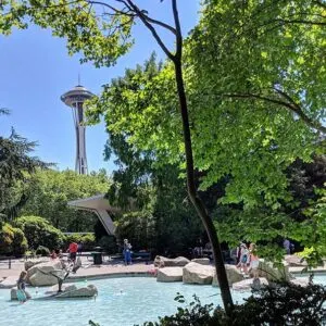 Free family fun: the space needle’s kid-friendly seattle splash pad