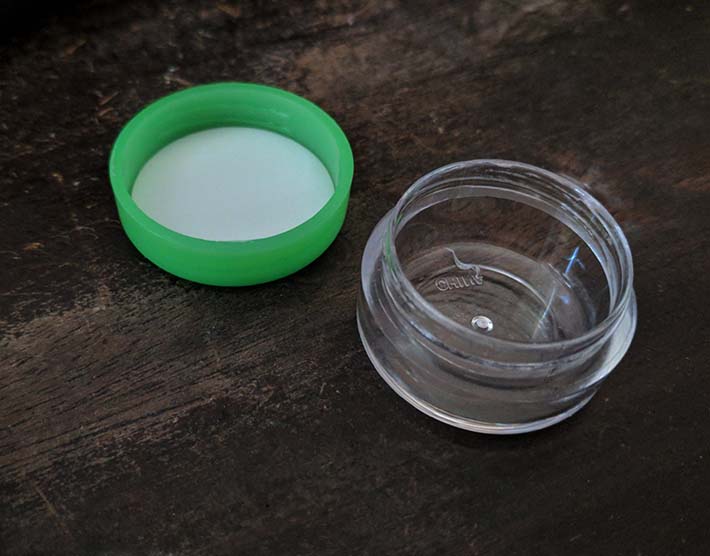 Diy travel makeup compacts