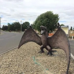 Seattle day trip: dinosaur building & desert hiking in granger, wa