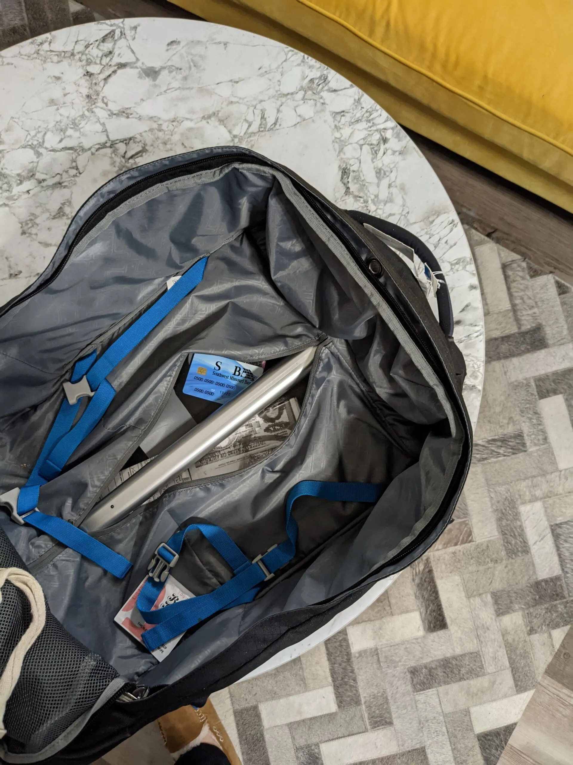 How to hack the liner of your suitcase.