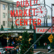 Pike place market at christmas: 10 things to do