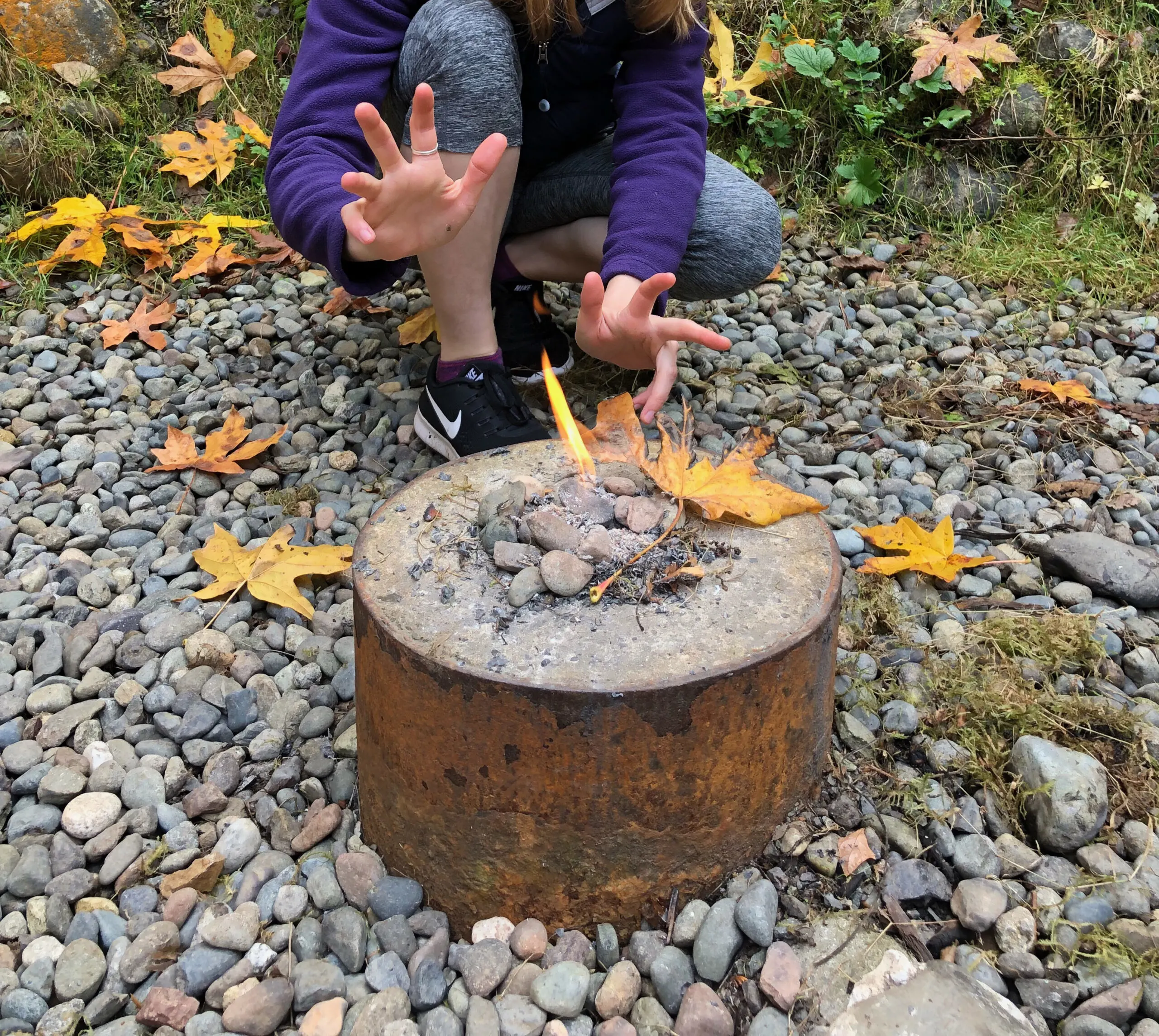 A photograph of the flame at flaming geiser state park in washington.