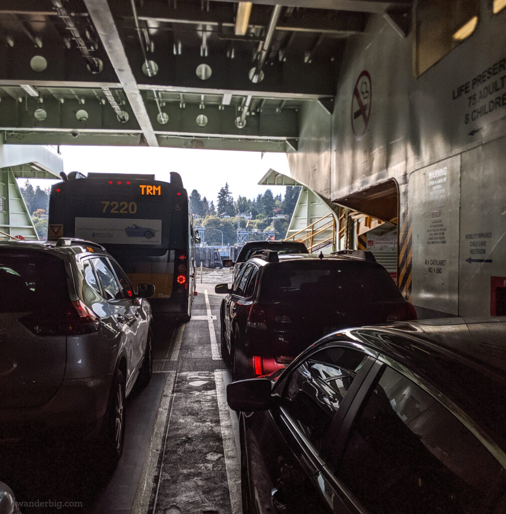 Cars lined up on the cardiac of a washington state ferry.
