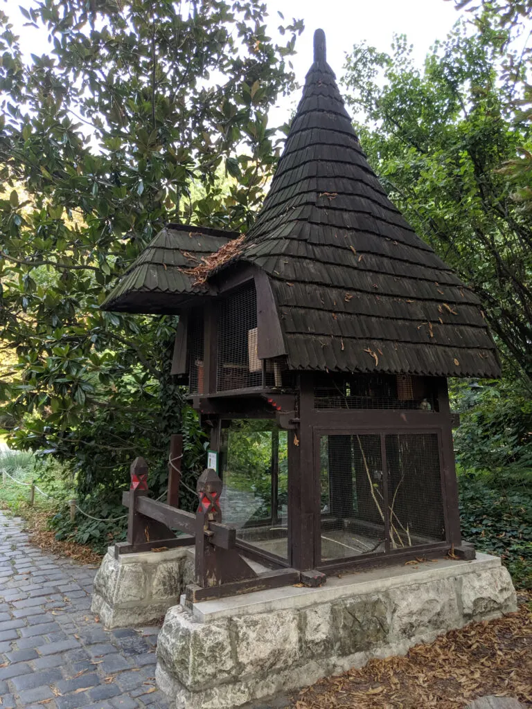 A traditional building at the budapest zoo.