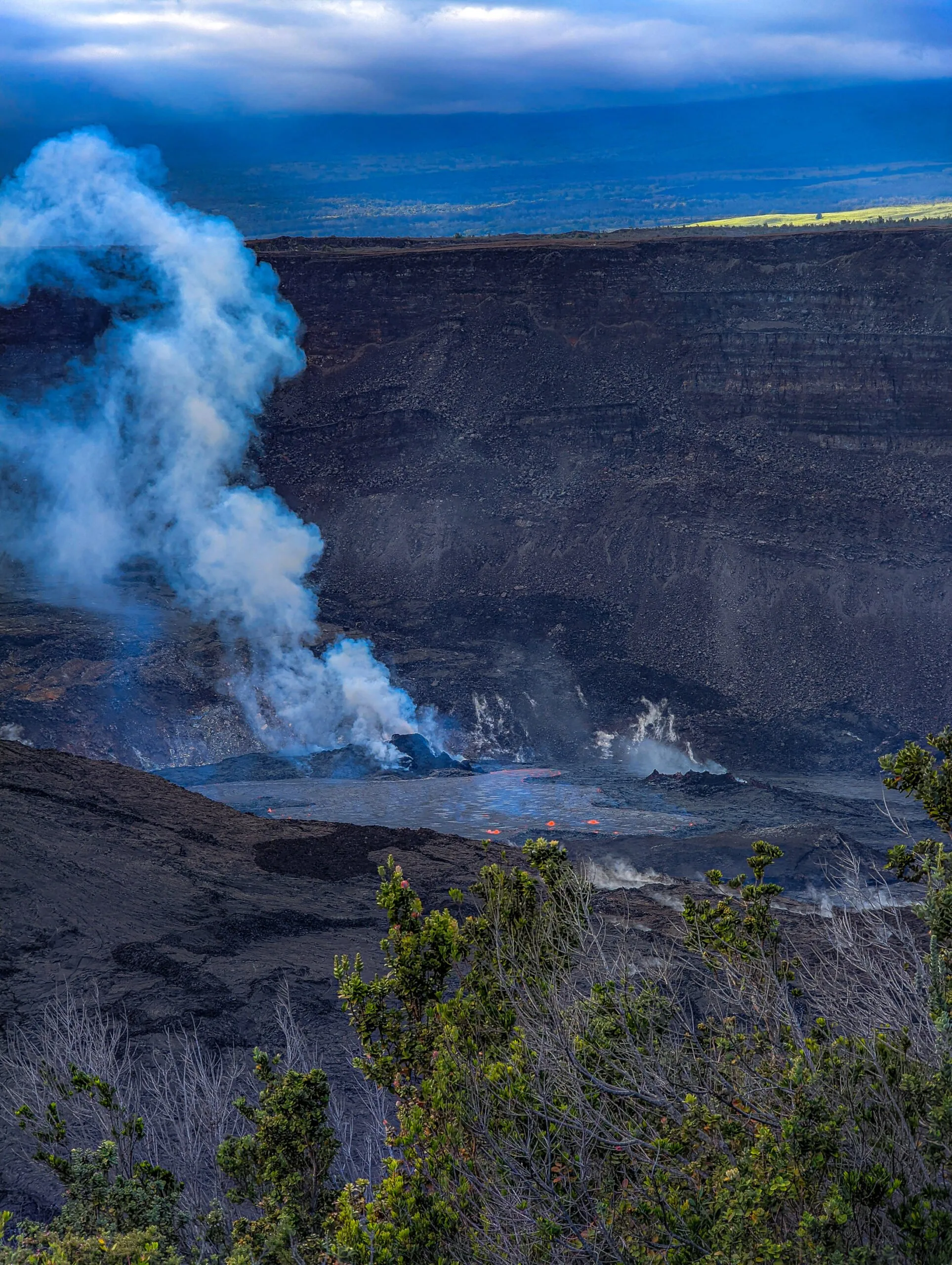 Active volcanic eruption at hawaii volcanoes national park..