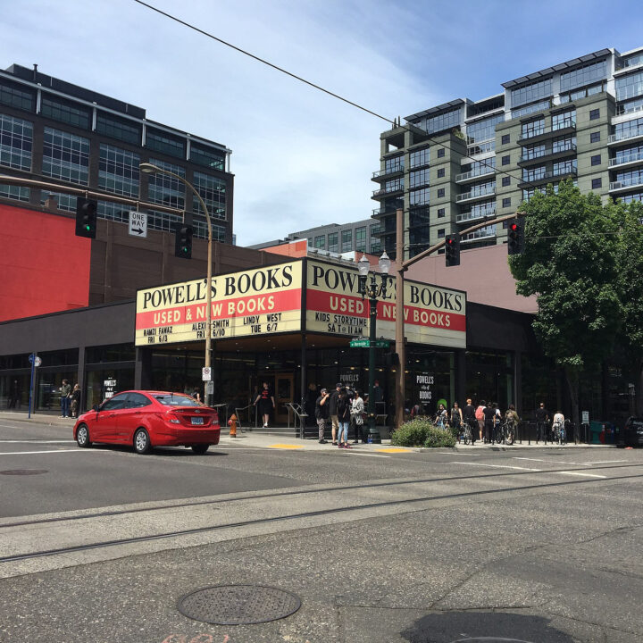 powells books as seen from corner.