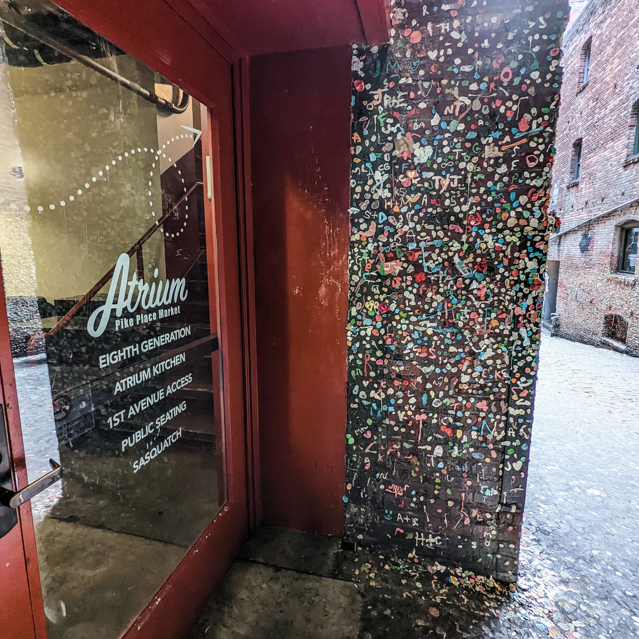 The gum wall in pike place market
